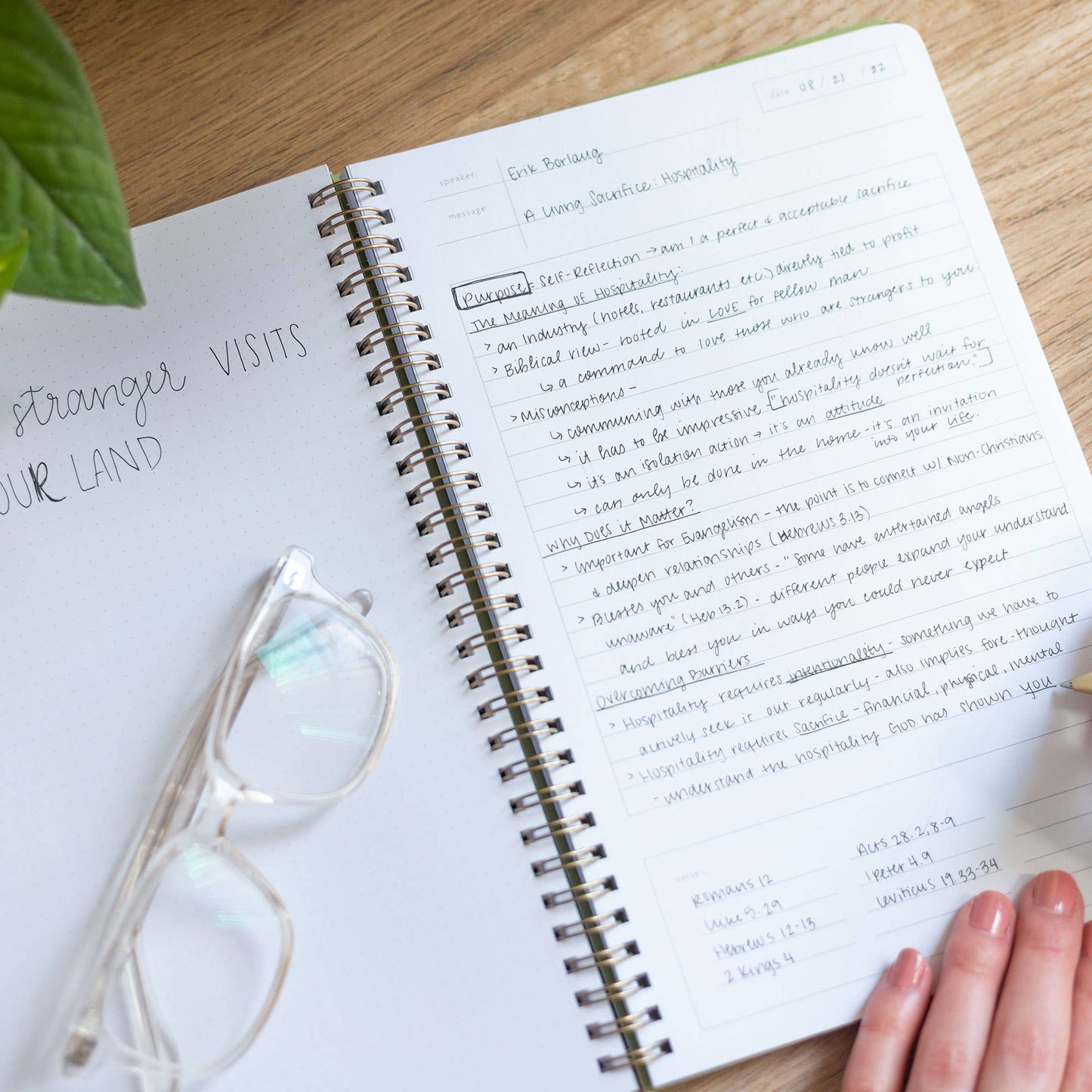 Church Notes Co. - Blush Church Notes Bible Study Notebook
