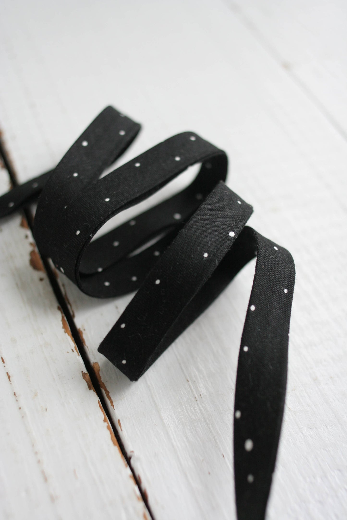 Bessie Pearl Binding Co - 1/2" Double Fold Bias Binding - Black Dot 100% Cotton