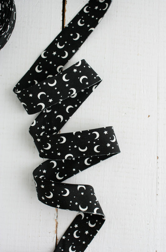 Bessie Pearl Binding Co - 2.5" Bias Quilt Binding GLOW IN THE DARK Halloween