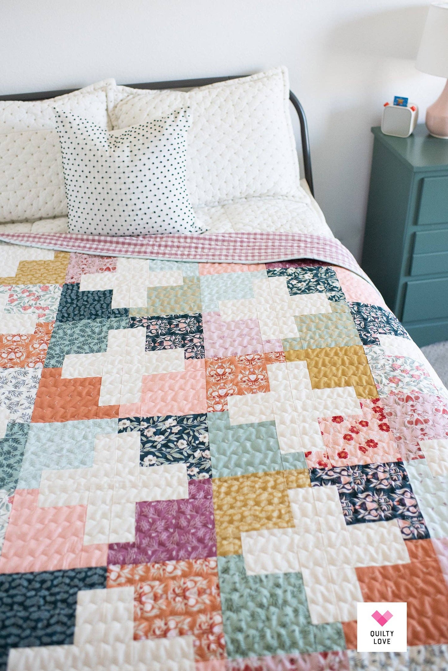 Quilty Love - Plus Pop Printed booklet Quilt Pattern