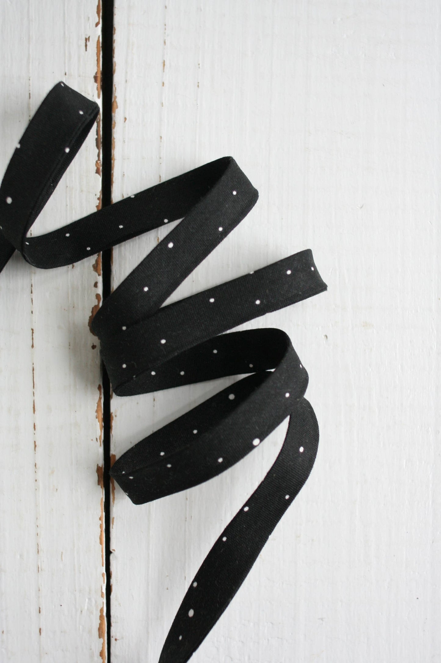 Bessie Pearl Binding Co - 1/2" Double Fold Bias Binding - Black Dot 100% Cotton