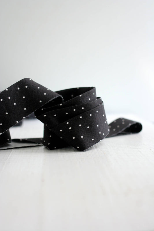 Bessie Pearl Binding Co - 2.5" Bias Quilt Binding Black Dot Premade Cotton Binding