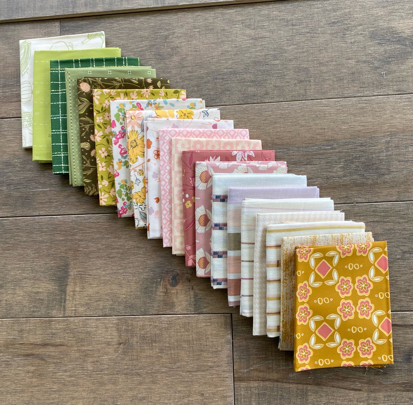 April showers bring May flowers FQ bundle | 20 pieces