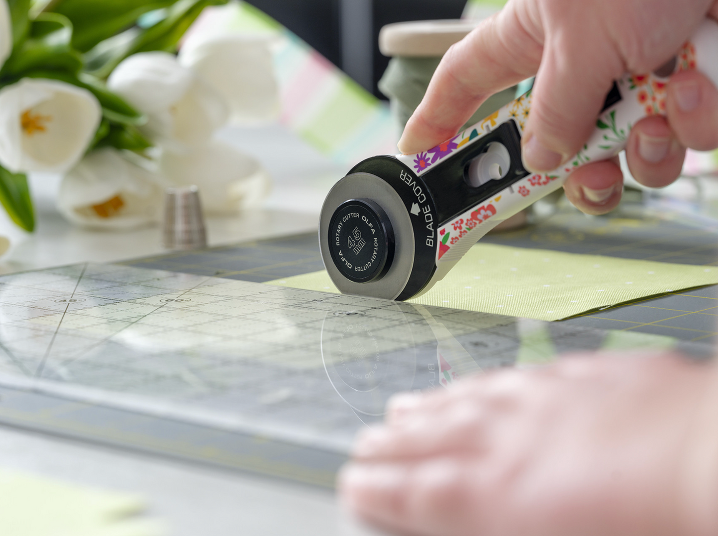 OLFA 45mm Printed Handle Rotary Cutter | Olfa