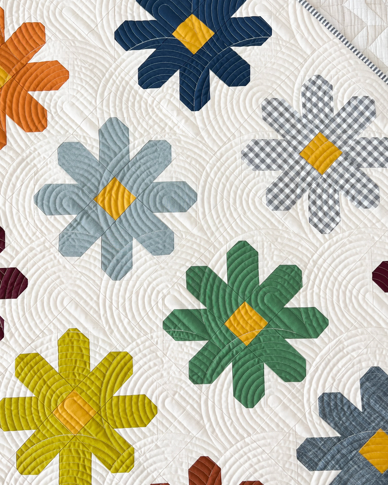Fresh As A Daisy Quilt Paper Pattern | Pen + Paper Patterns