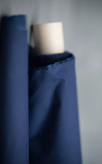 Dry Organic Cotton Oilskin Navy | Merchant & Mills