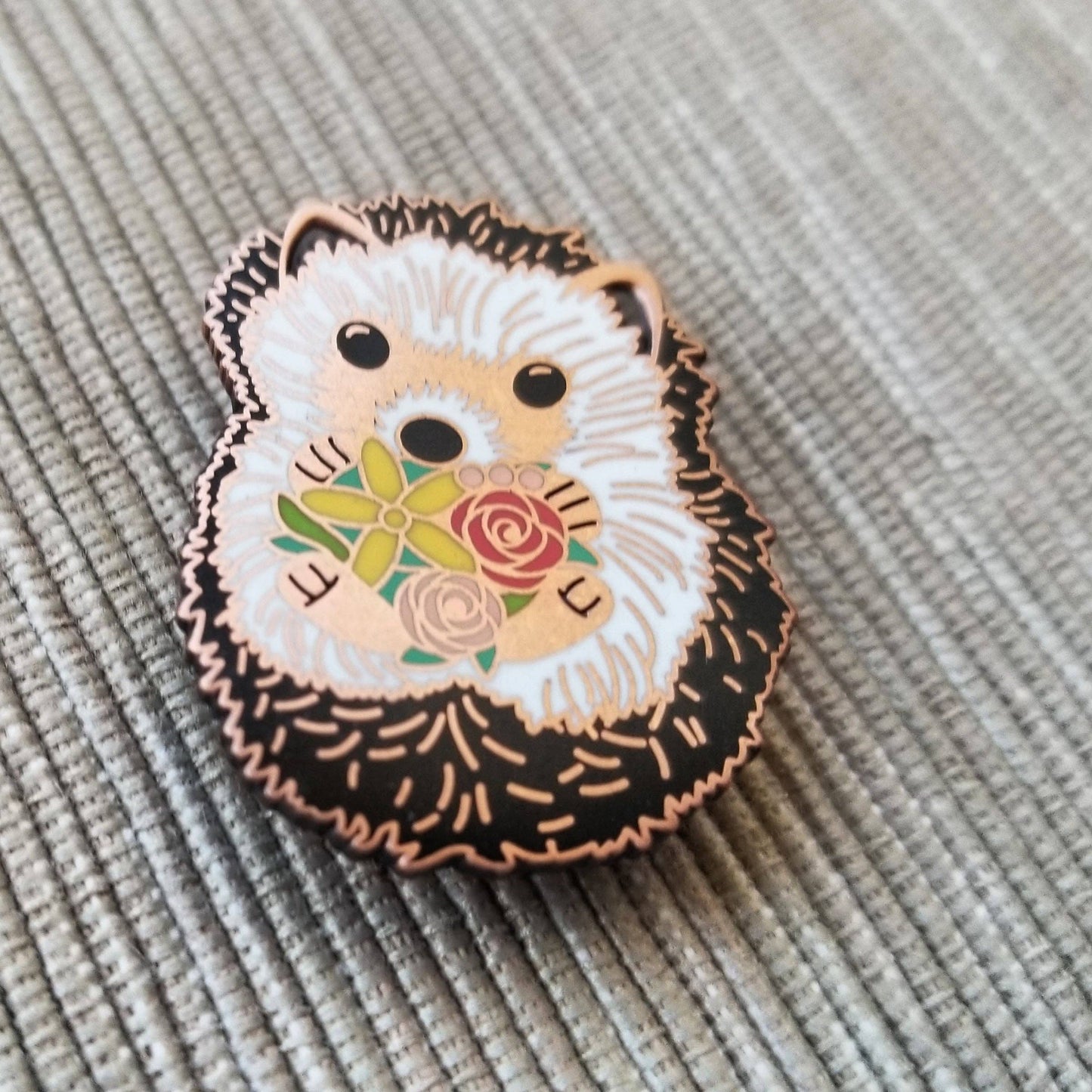 Jessica Long Embroidery - Hedgehog Enamel Needle Minder