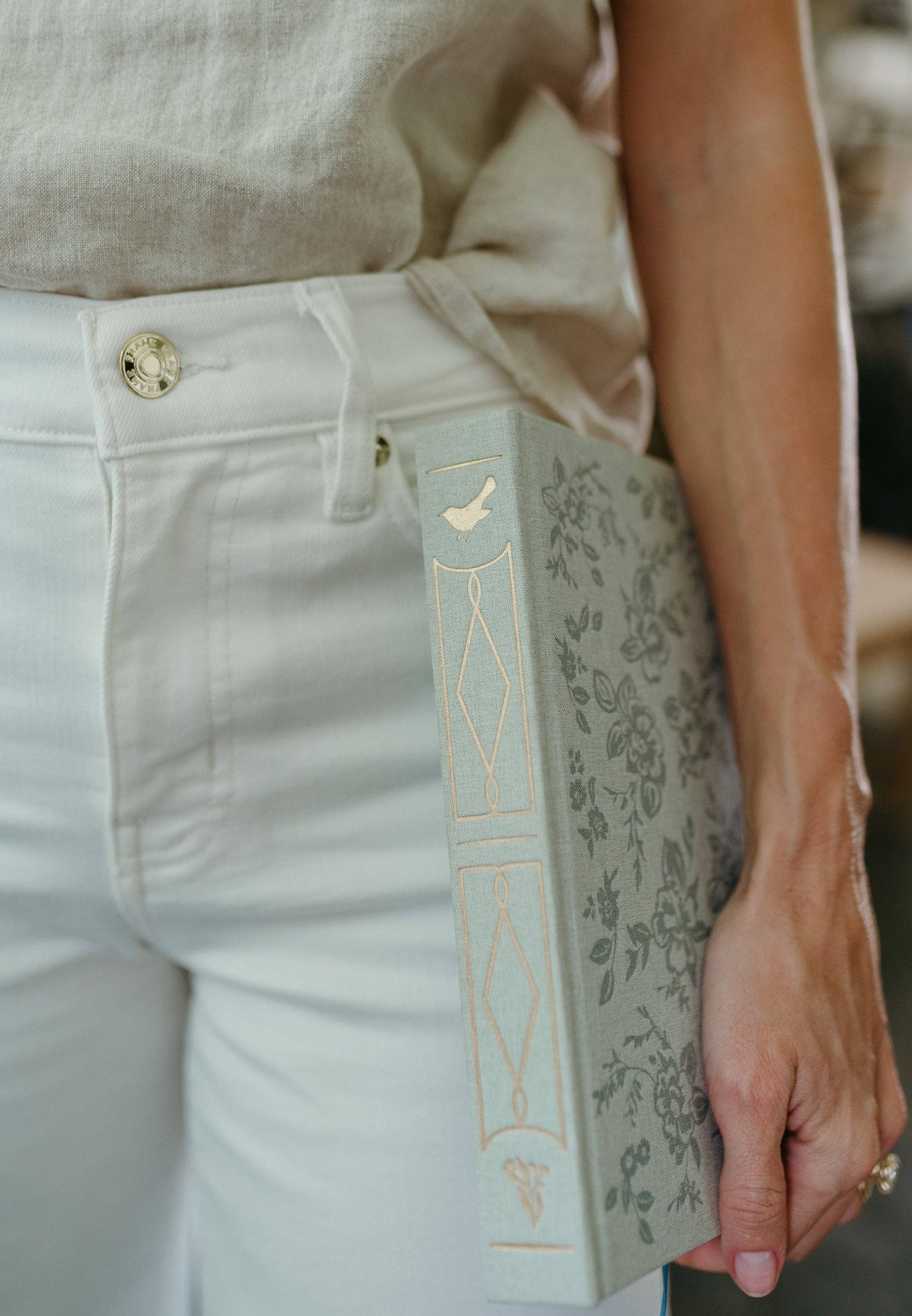 Flowerie - Daydreamer Linen Sketchbook - Embossed Green Floral Journal