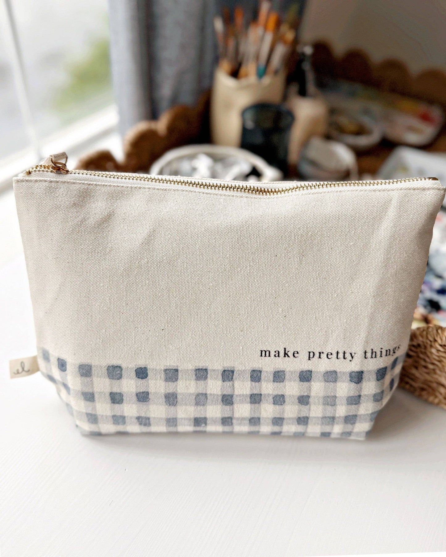 emily lex studio - Canvas zipper pouch "make pretty things" gingham