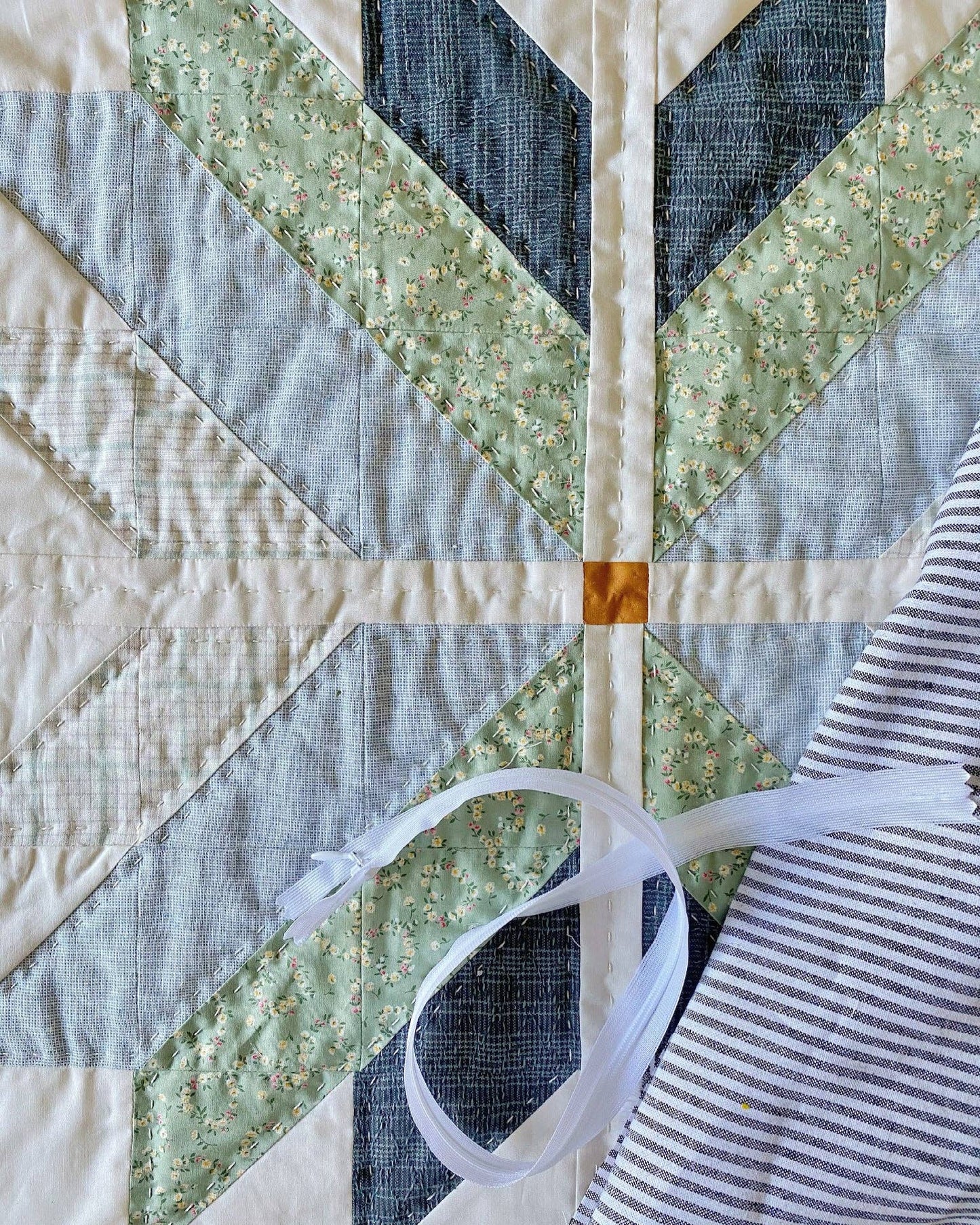 Lottie Quilt Pattern  | Penelope Handmade | Paper Pattern