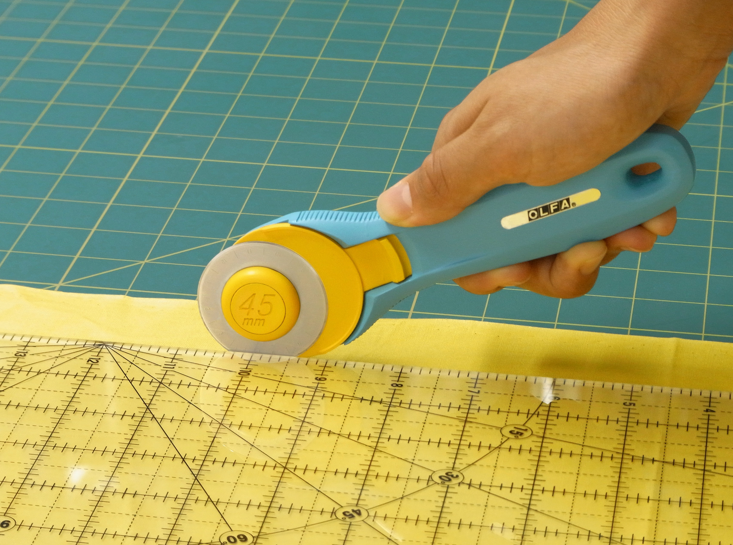 45mm Splash Handle Rotary Cutter Aqua | Olfa