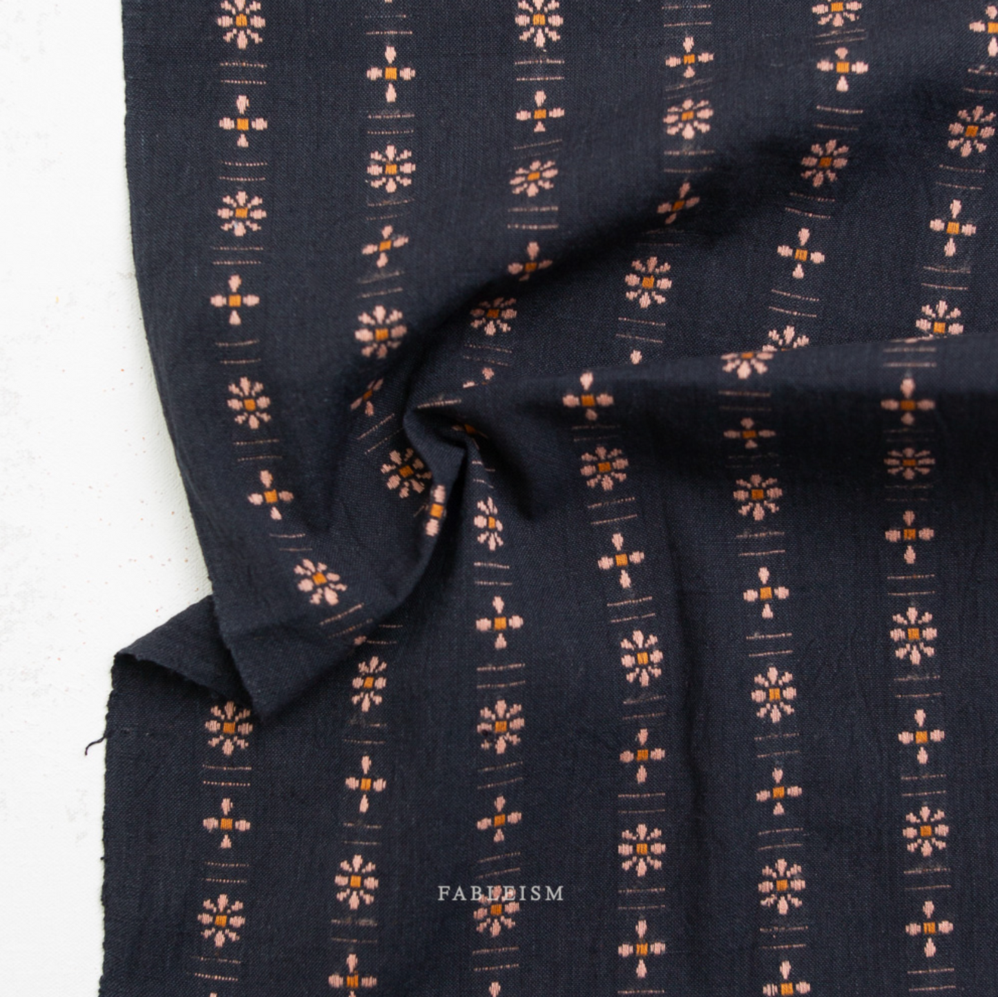 Black | DAI | 25
