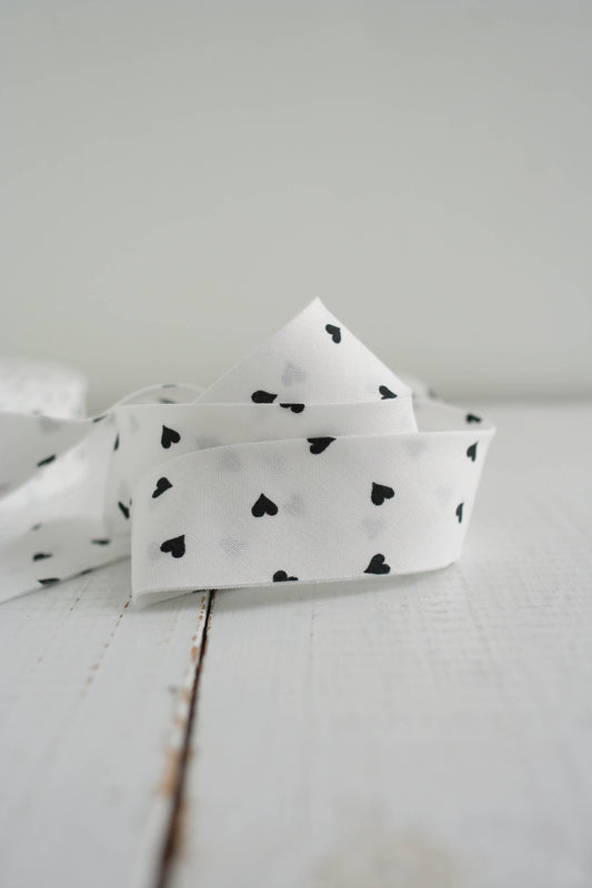 Bessie Pearl Binding Co - 2.5" Bias Quilt Binding Black Hearts Premade Cotton Binding